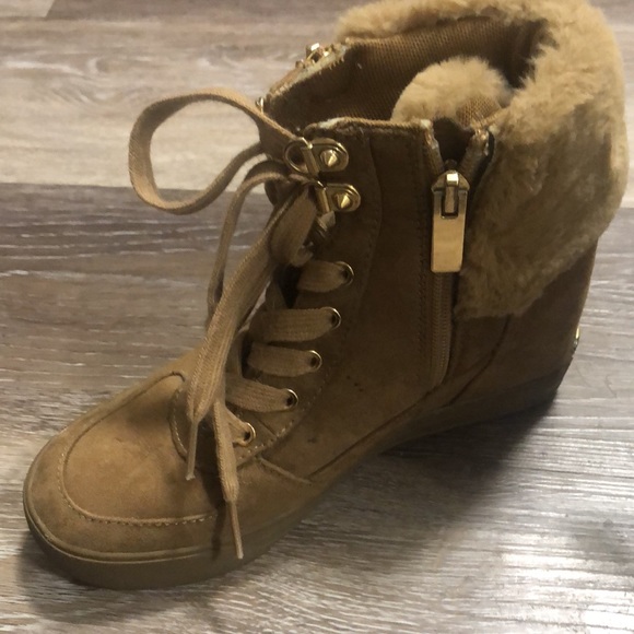 Guess Booties - Picture 6 of 6